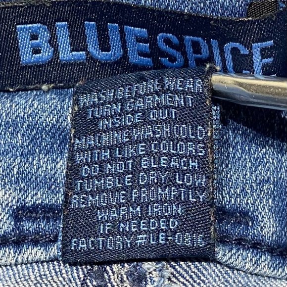 BlueSpice Jean Short Shorts - Picture 7 of 7